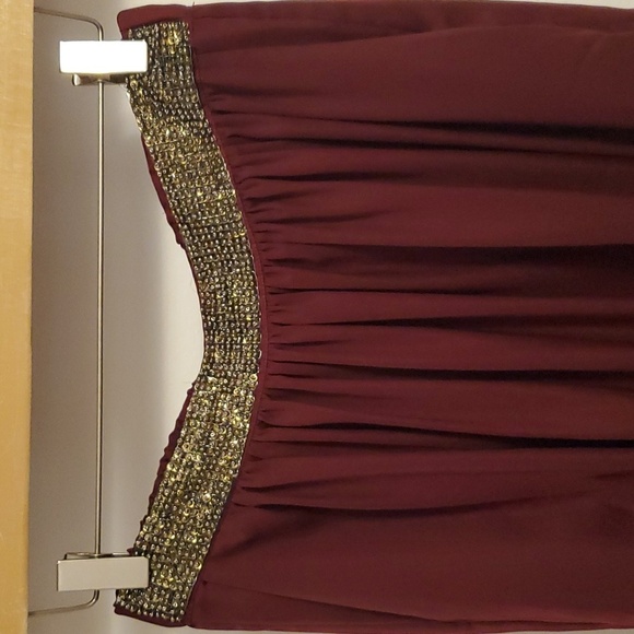 Zara long beaded skirt. Burgundy. Maxi skirt. Feels like satin. Pull on. Size M. - Picture 3 of 10